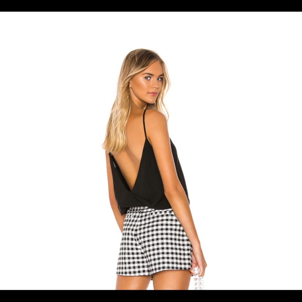 Superdown crop top new with tag. Super feminine-XS